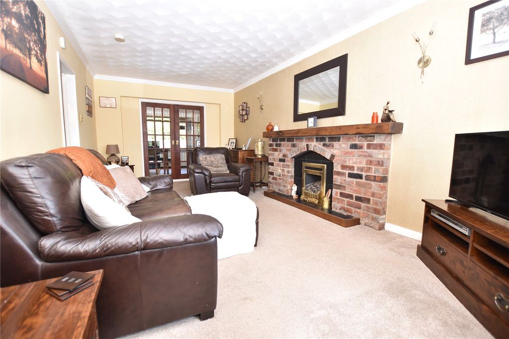 Property photo 3 of 23 Picture No. 92