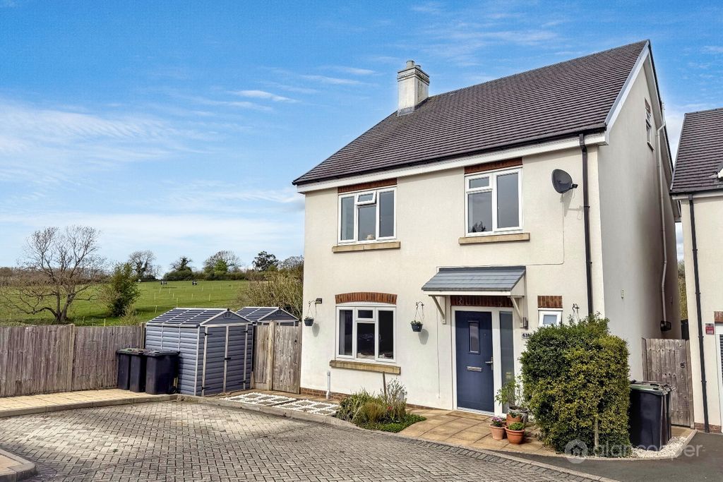 Property photo 1 of 34 5049811