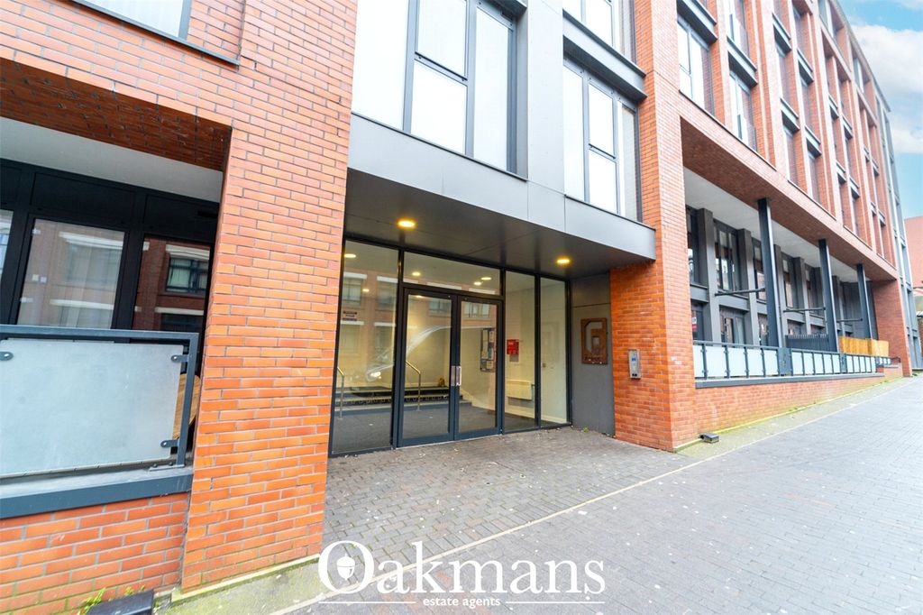 Property photo 3 of 21 Picture No. 17