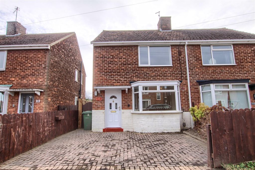 Property photo 1 of 8