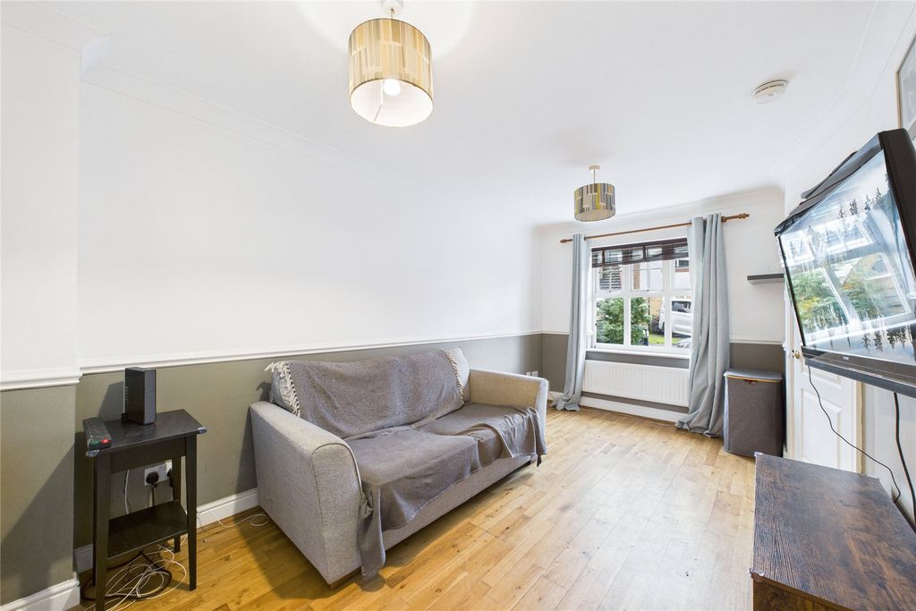 Property photo 3 of 10 Picture No. 05