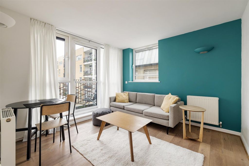 Property photo 1 of 19 Hacon Square, E8