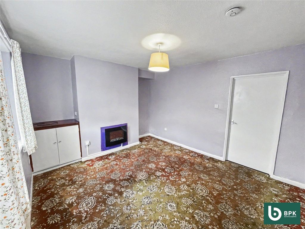 Property photo 2 of 14 Picture No. 01