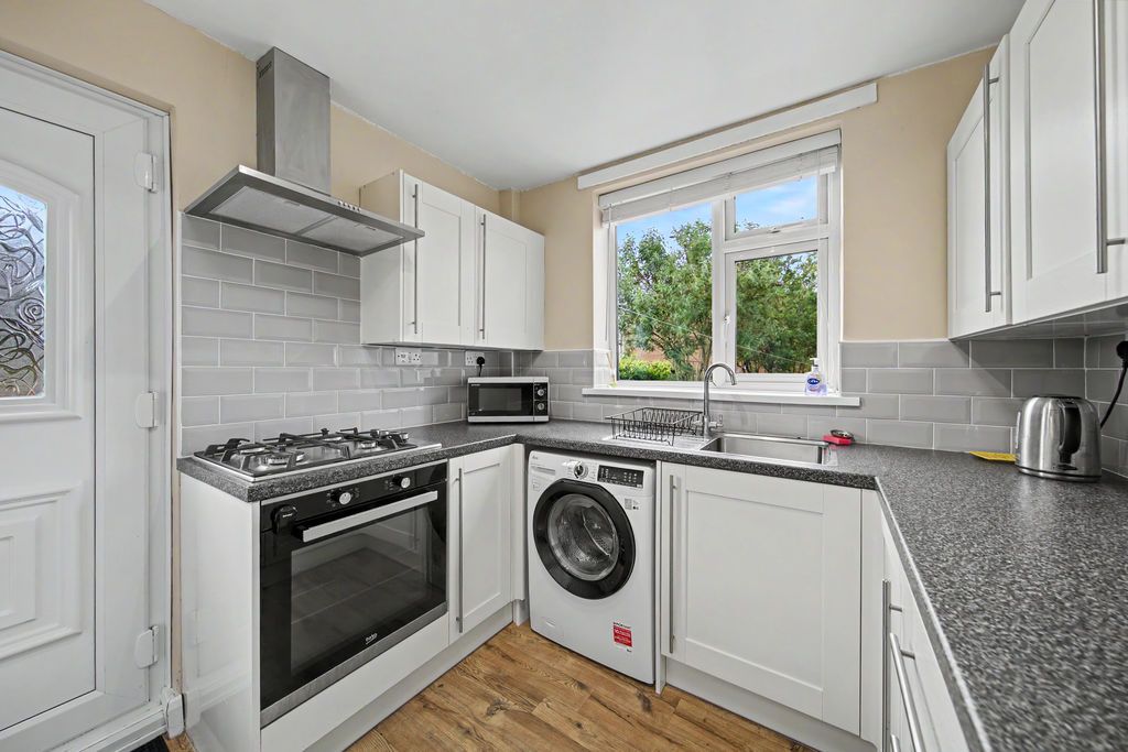 Property photo 3 of 24 Kitchen