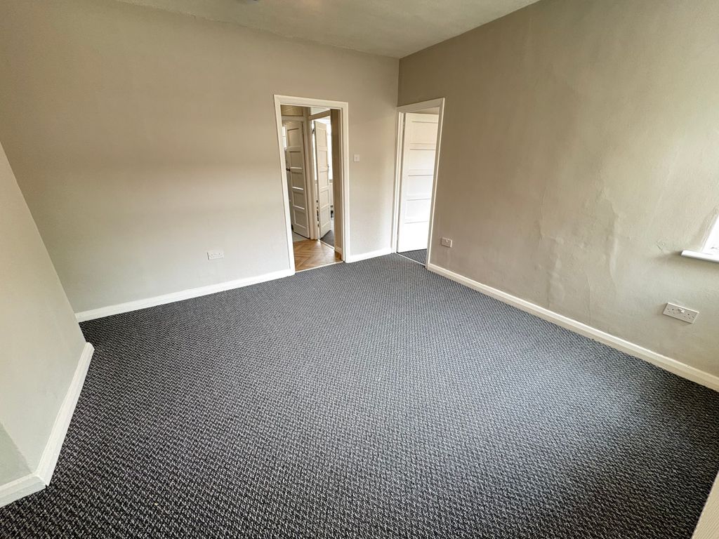 Property photo 1 of 6 Img_7722
