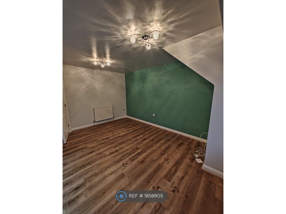 Property photo 3 of 9 Living Room