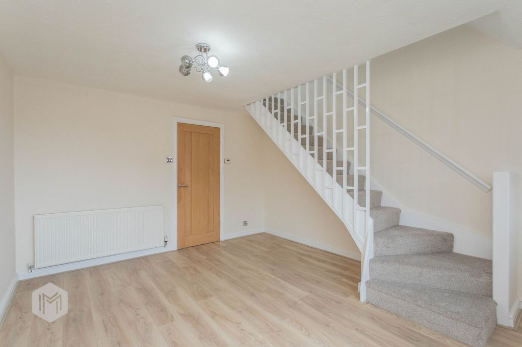 Property photo 2 of 30