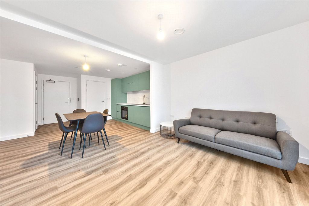 Property photo 1 of 6 Living Space