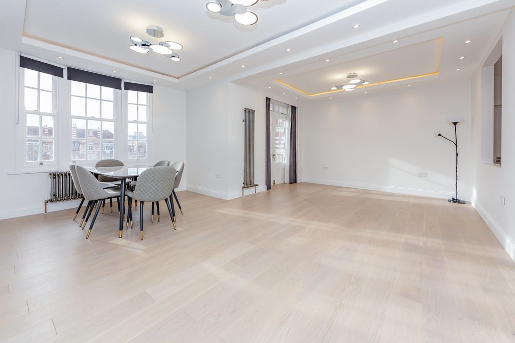 Property photo 2 of 16 0410