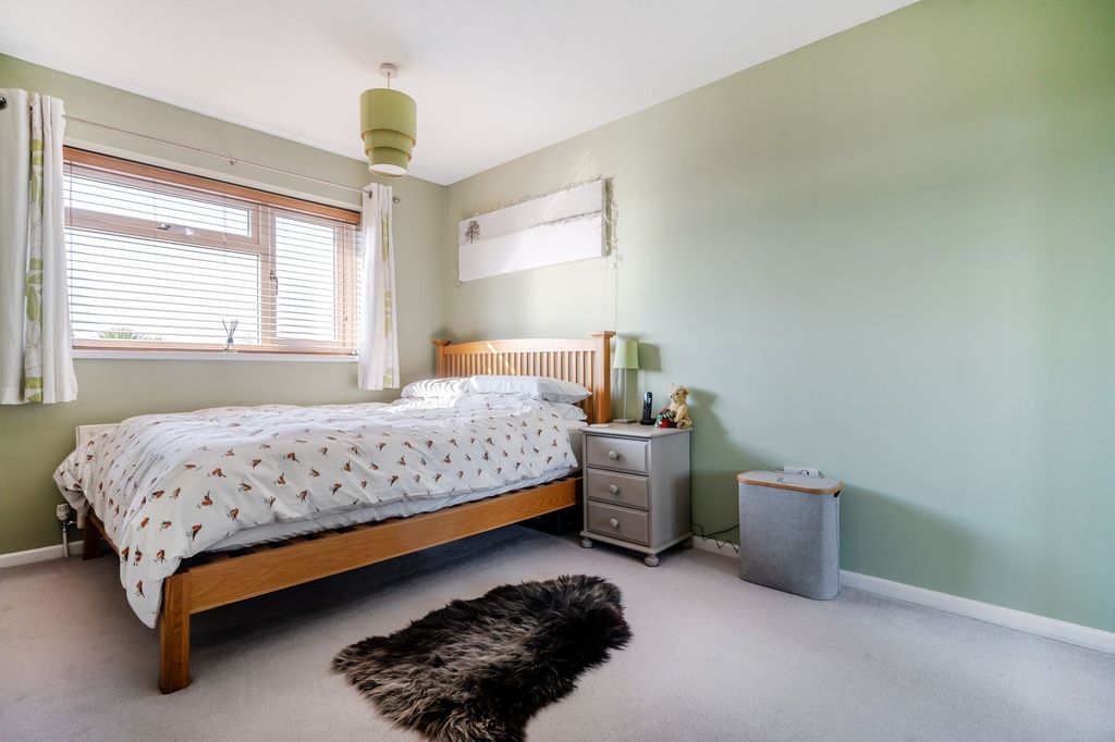 Additional image 7 of 3 bed end terrace house for saleMeadow Way, Petworth GU28