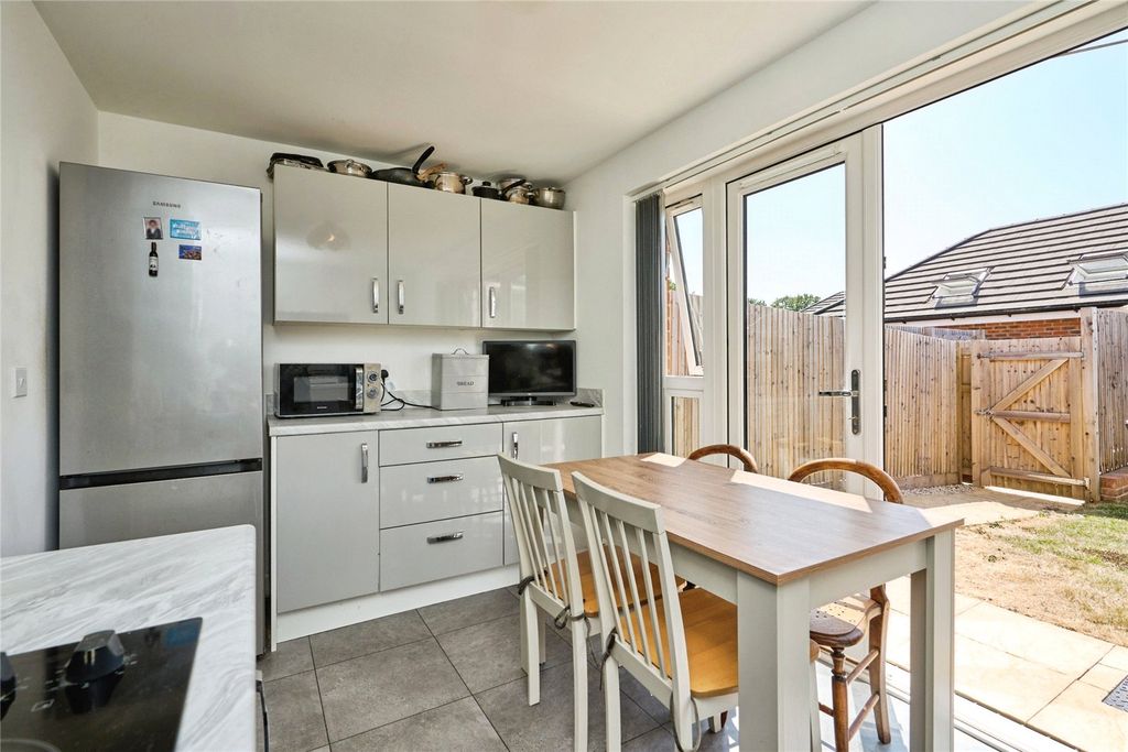 Property photo 2 of 17 Kitchen/Diner