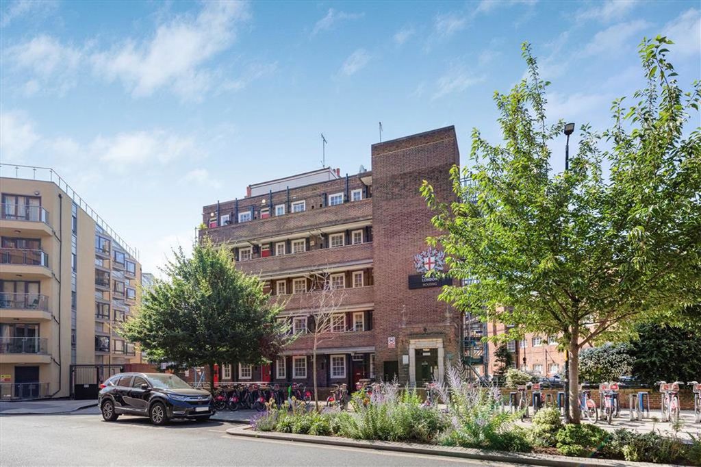 Property photo 1 of 1