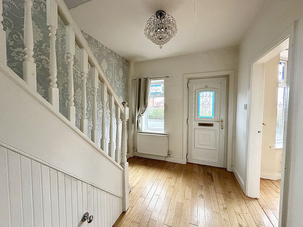 Property photo 3 of 26