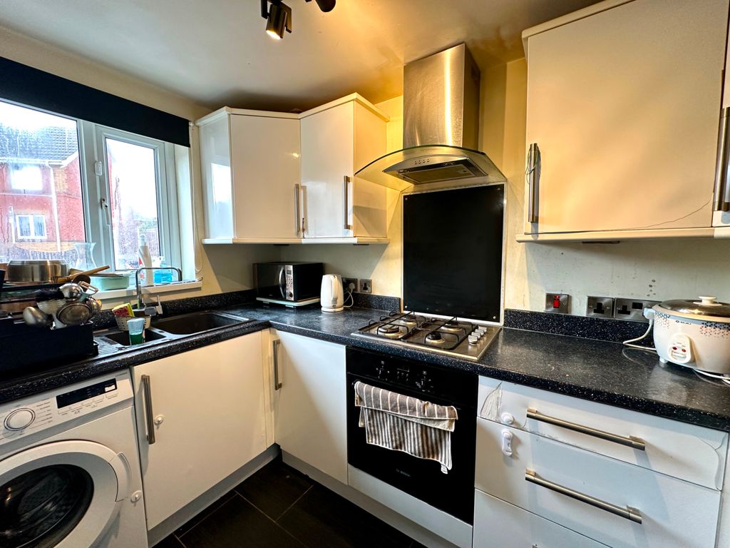 Property photo 2 of 16