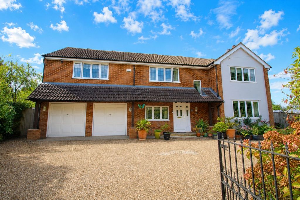 Property photo 1 of 18