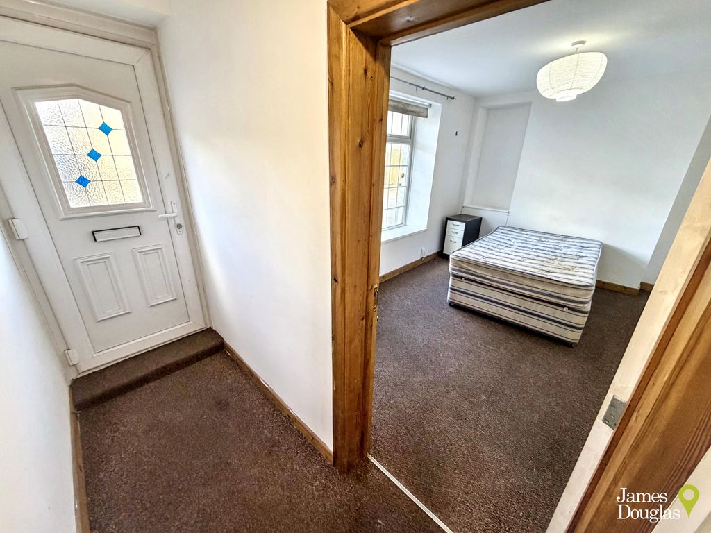 Property photo 3 of 20 Eh1