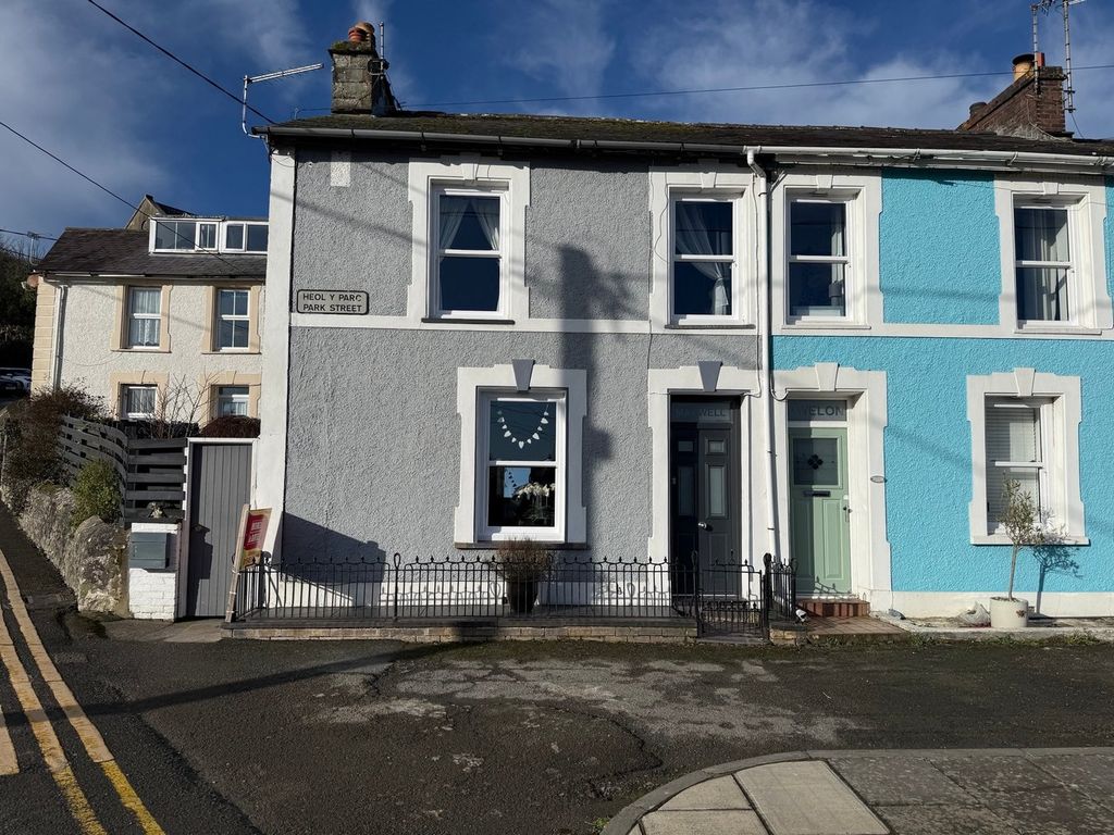 Property photo 1 of 61