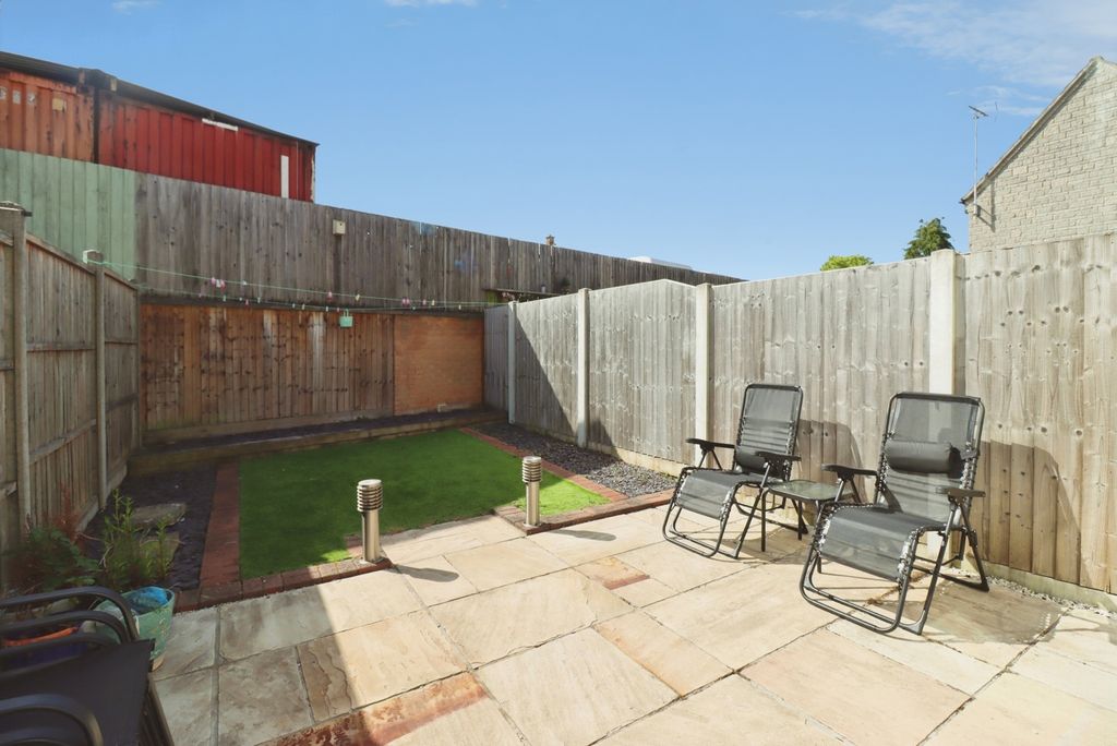 Property photo 3 of 17 Pbox-Img.Jpg