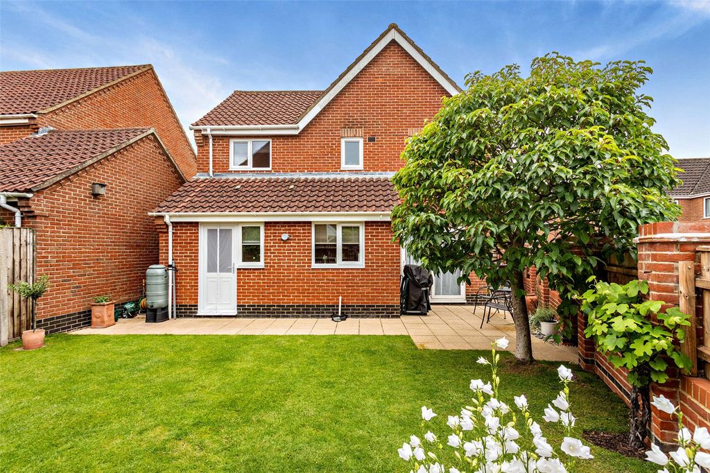 Property photo 3 of 28 Picture No. 04