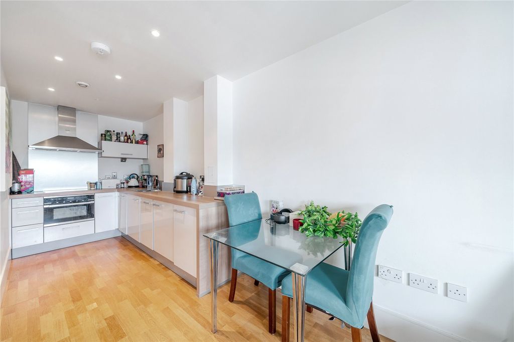 Property photo 3 of 8 Picture No. 08