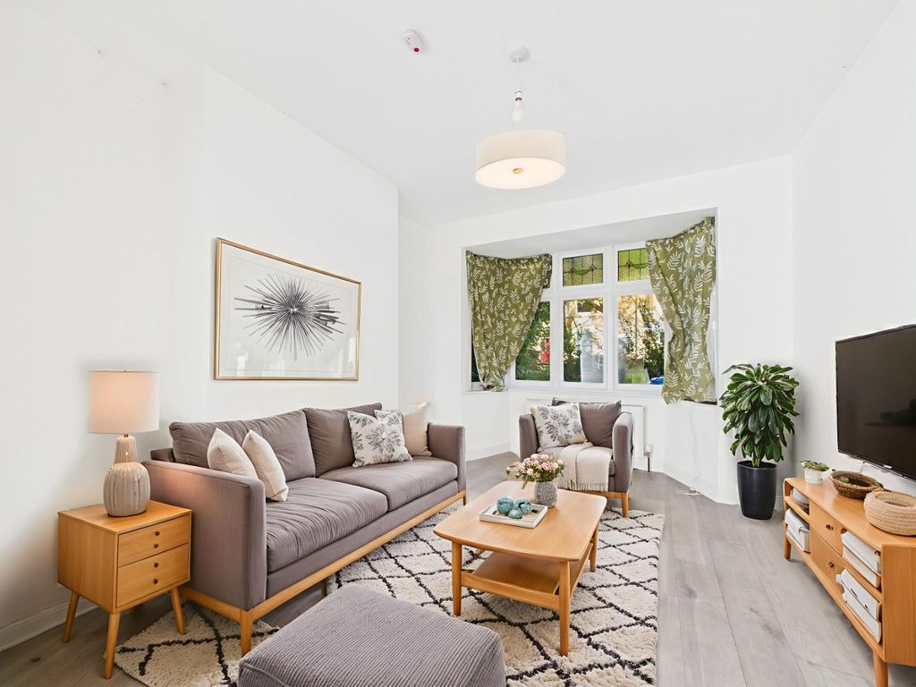 Property photo 2 of 10 3555207