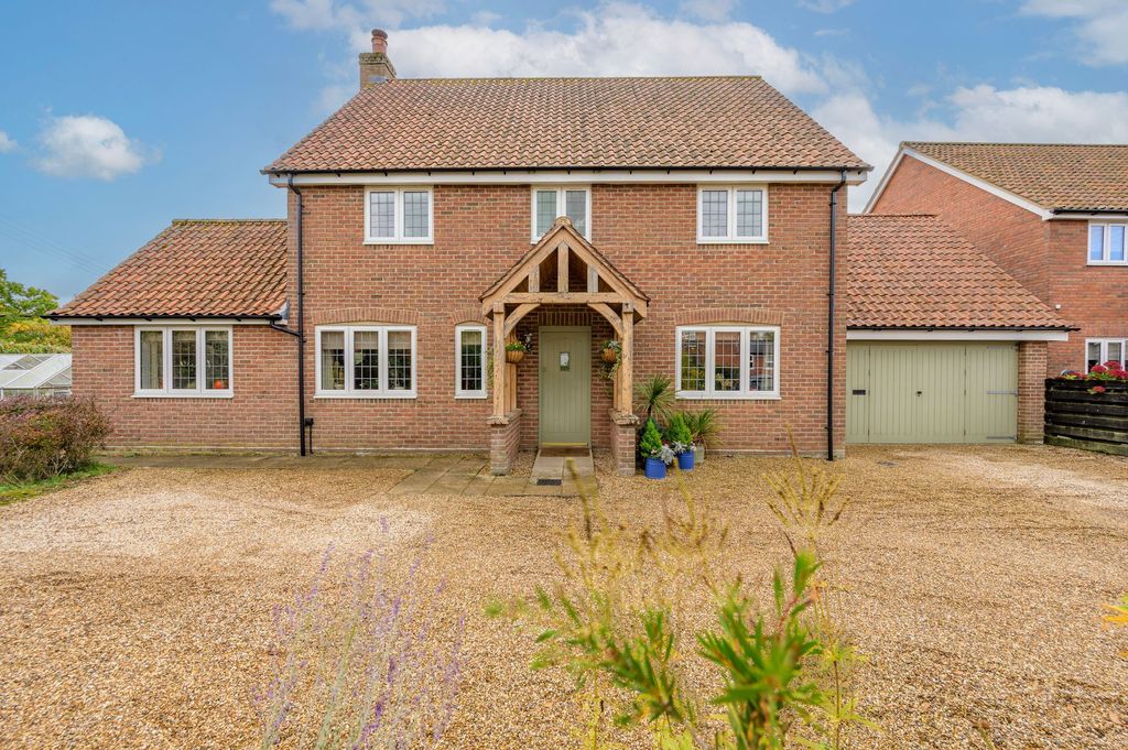 Property photo 1 of 25