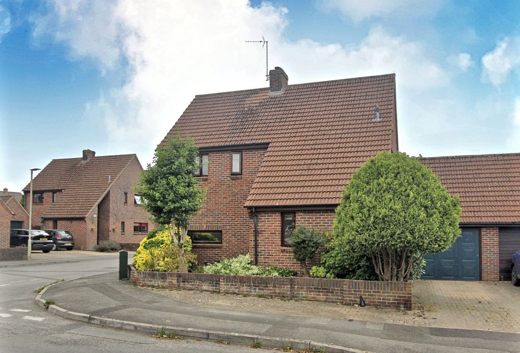 Property photo 1 of 14