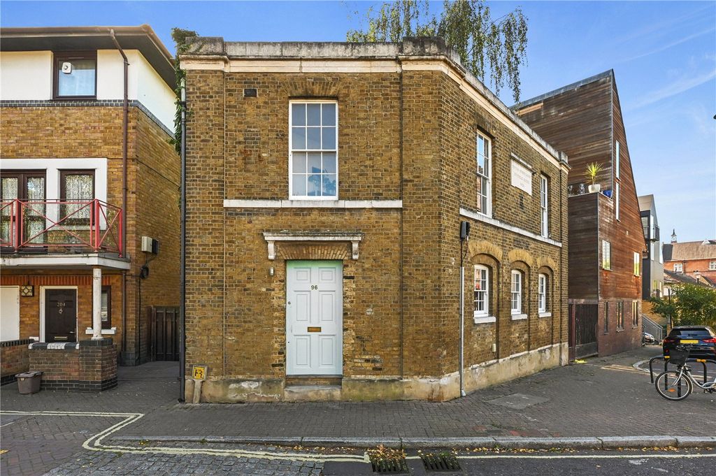 Property photo 1 of 19 External