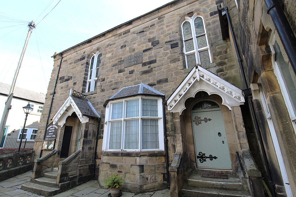 Property photo 3 of 12 Front Main Entrance