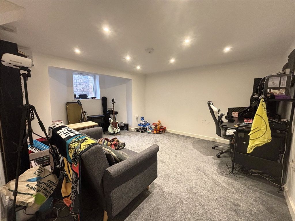 Property photo 2 of 6 Picture No. 07