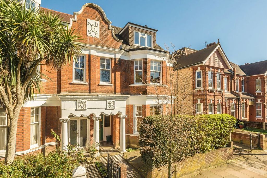 Property photo 1 of 5