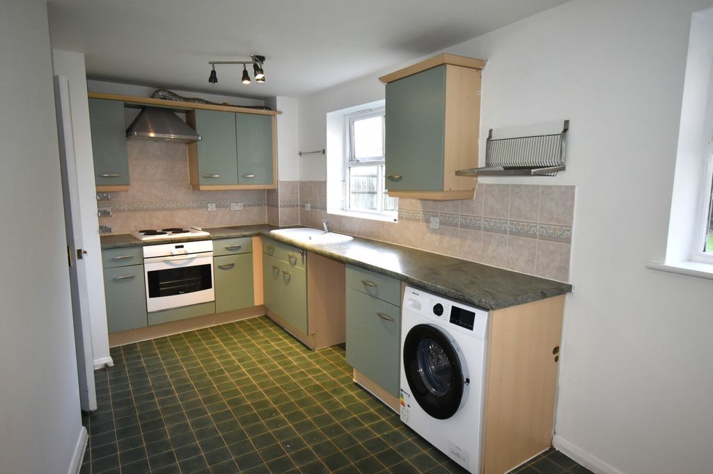 Property photo 2 of 10
