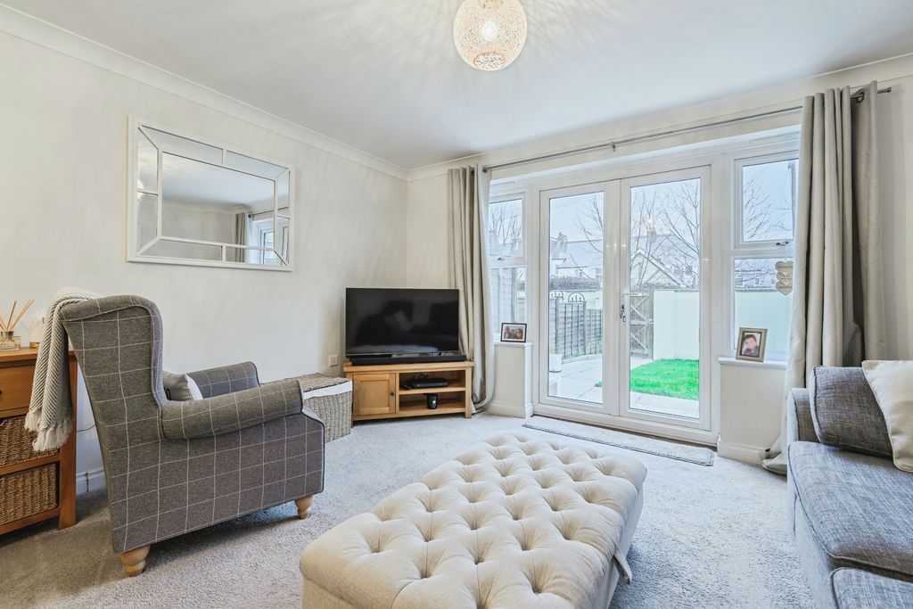 Property photo 3 of 31 Pbox-Img.Jpg