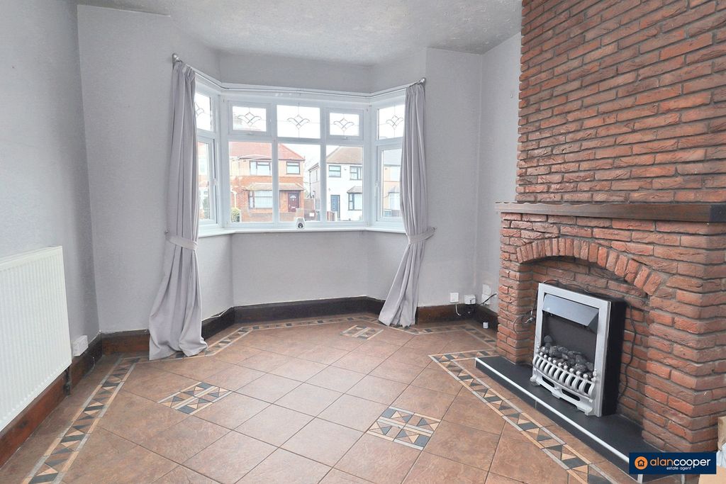 Property photo 2 of 24 3916244