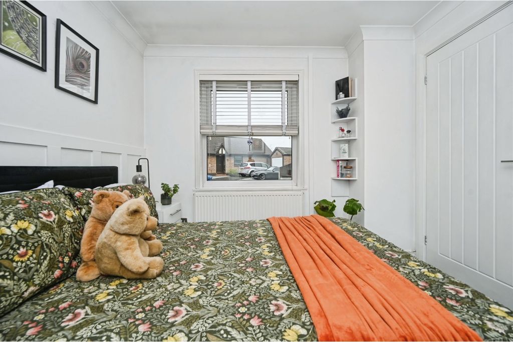 Property photo 3 of 15 Bedroom Two