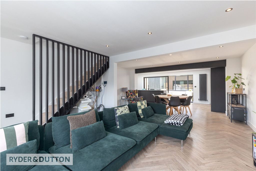 Property photo 2 of 22 Open Plan Living