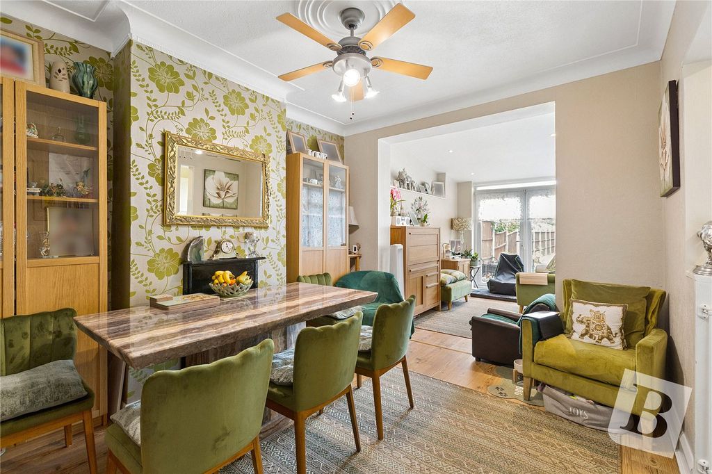 Property photo 3 of 13 Dining Room