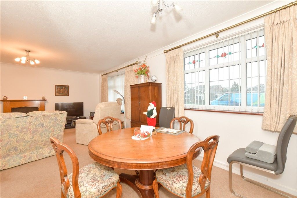 Property photo 3 of 13 Dining Area