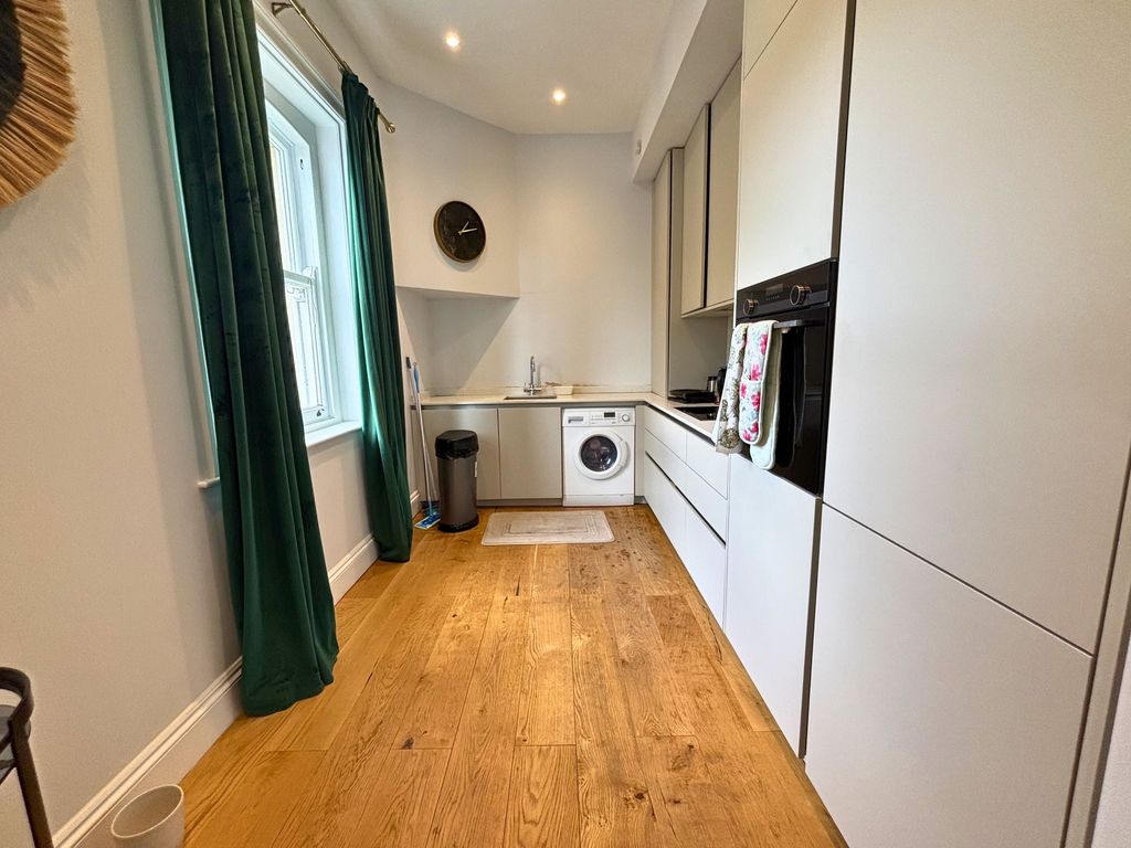 Property photo 1 of 9 Kitchen