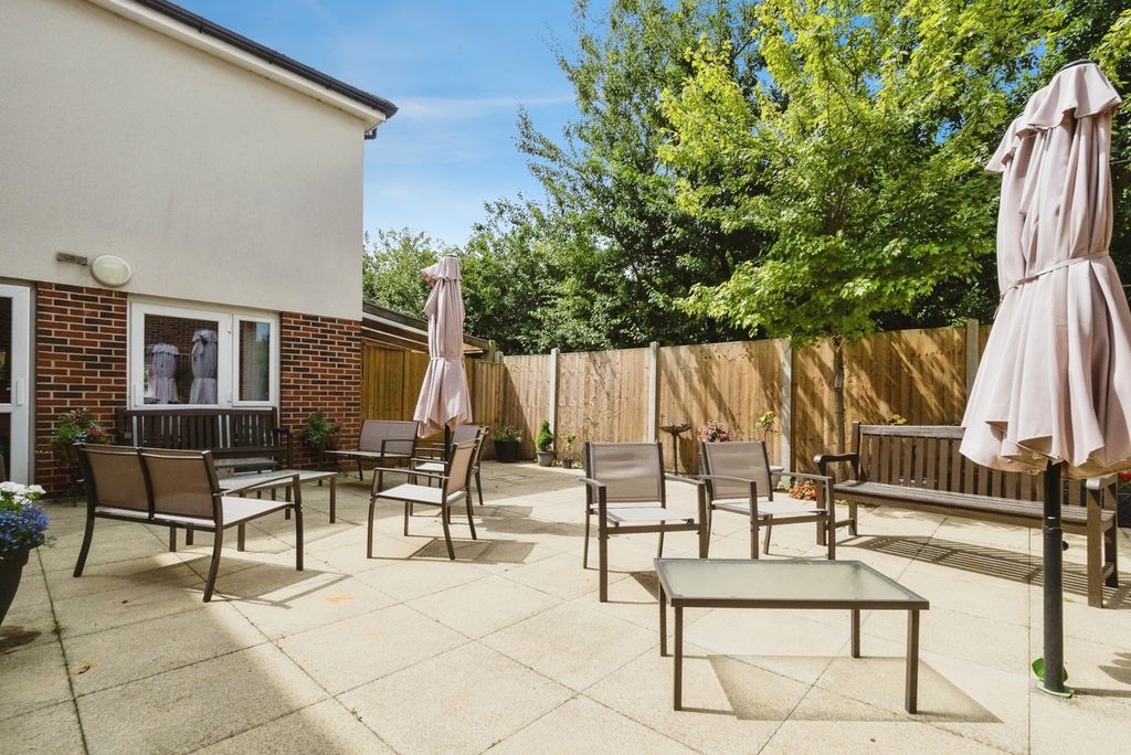 Additional image 16 of 1 bed flat for saleWhite Hart Lane, Romford RM7