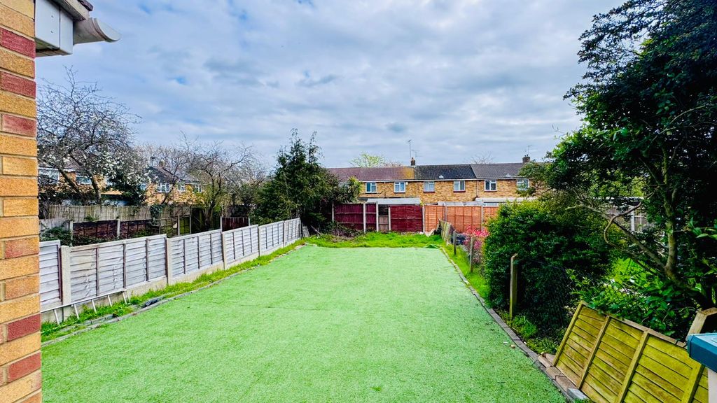 Property photo 2 of 12