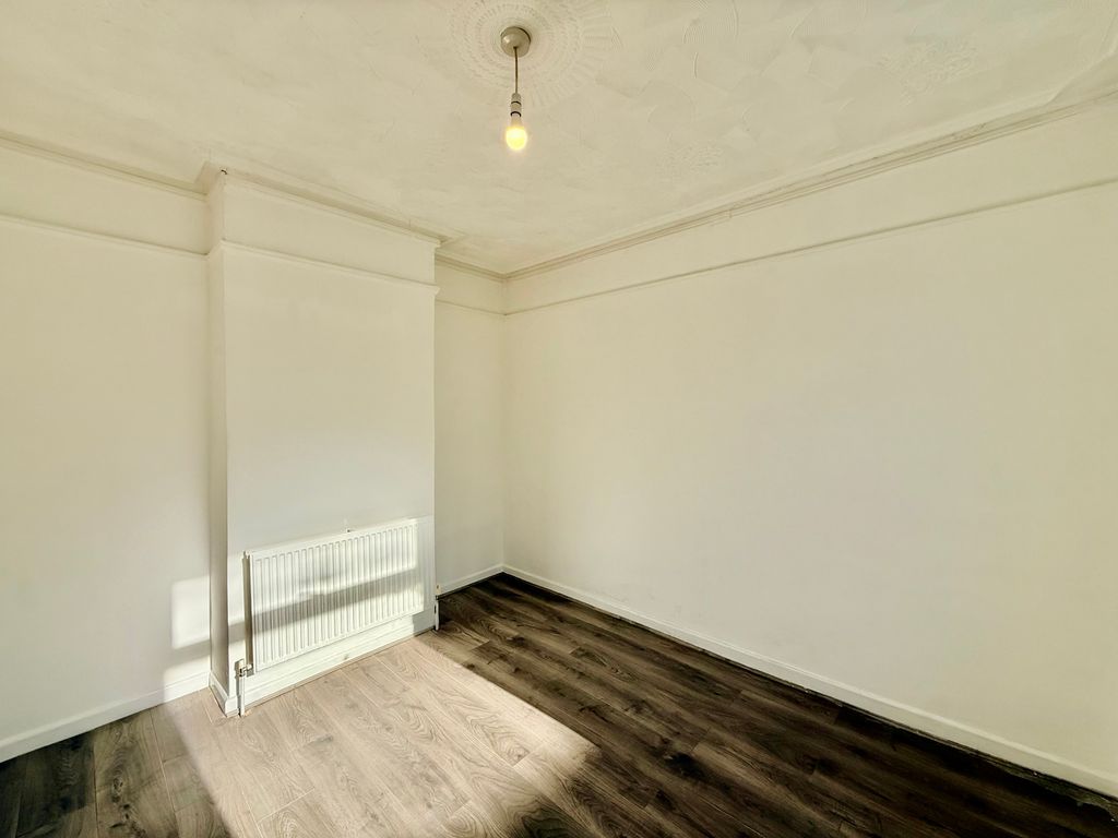 Property photo 2 of 10 Image