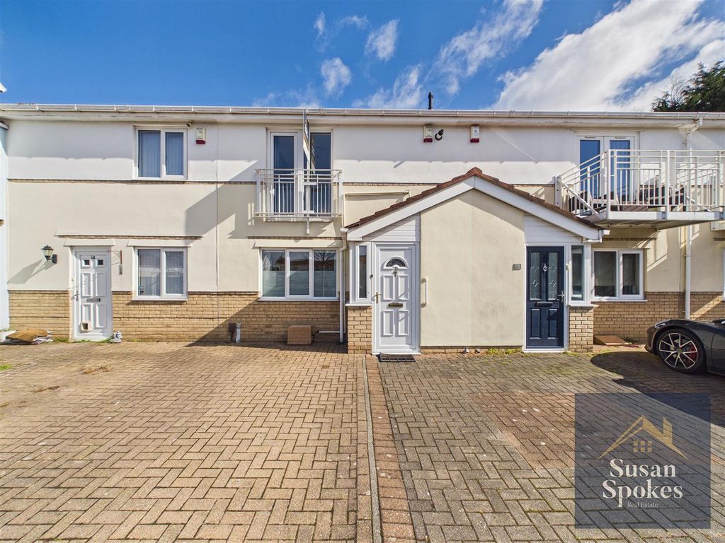 Property photo 2 of 25 Cam01858G0-Pr0243-Still036.Jpg