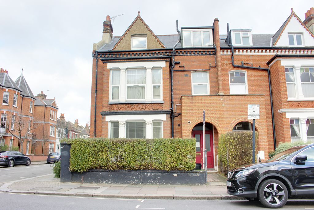 Property photo 1 of 8