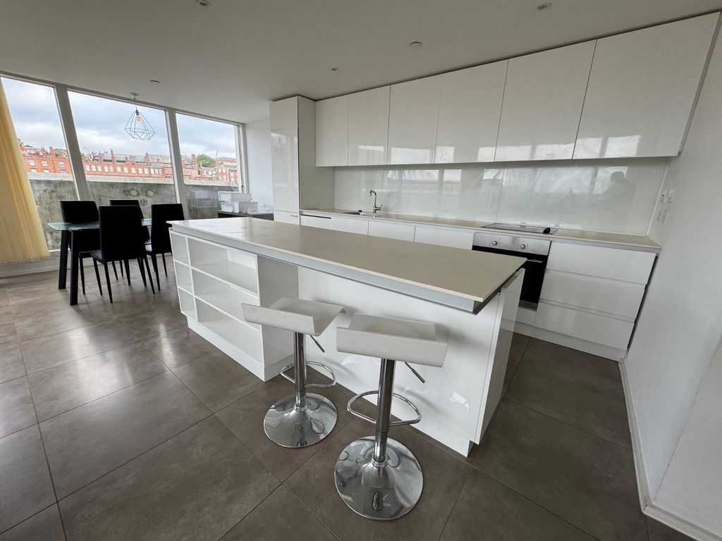 Property photo 2 of 9 Picture No. 08