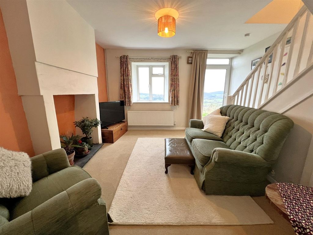 Property photo 3 of 22