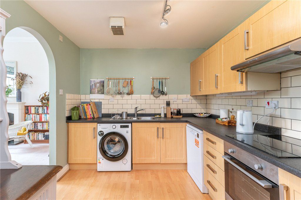 Property photo 3 of 19 Riverside Court