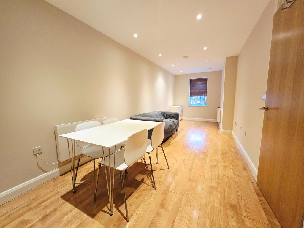 Property photo 3 of 8