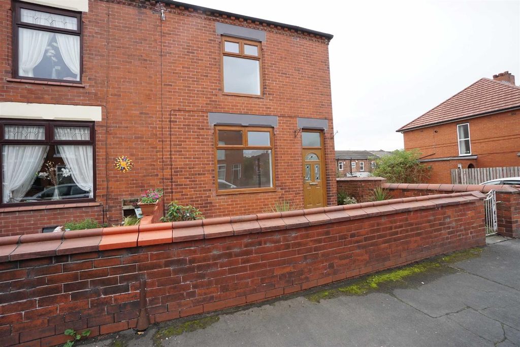 Property photo 1 of 10