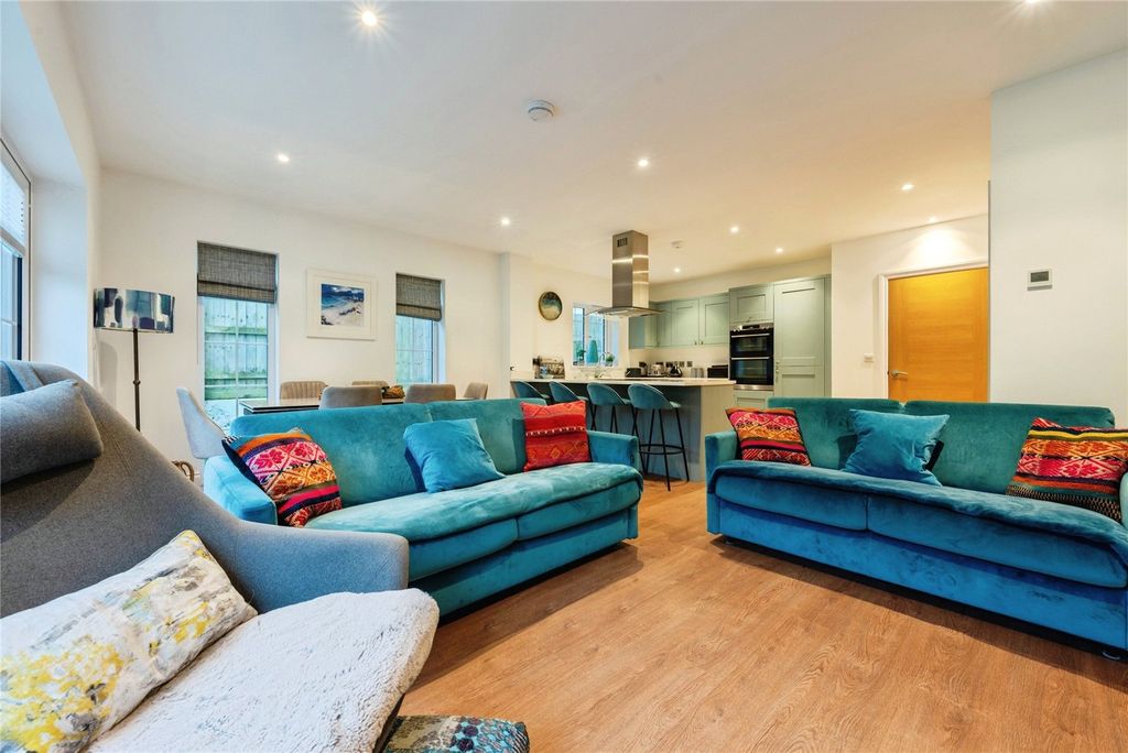 Property photo 3 of 20 Picture No. 61